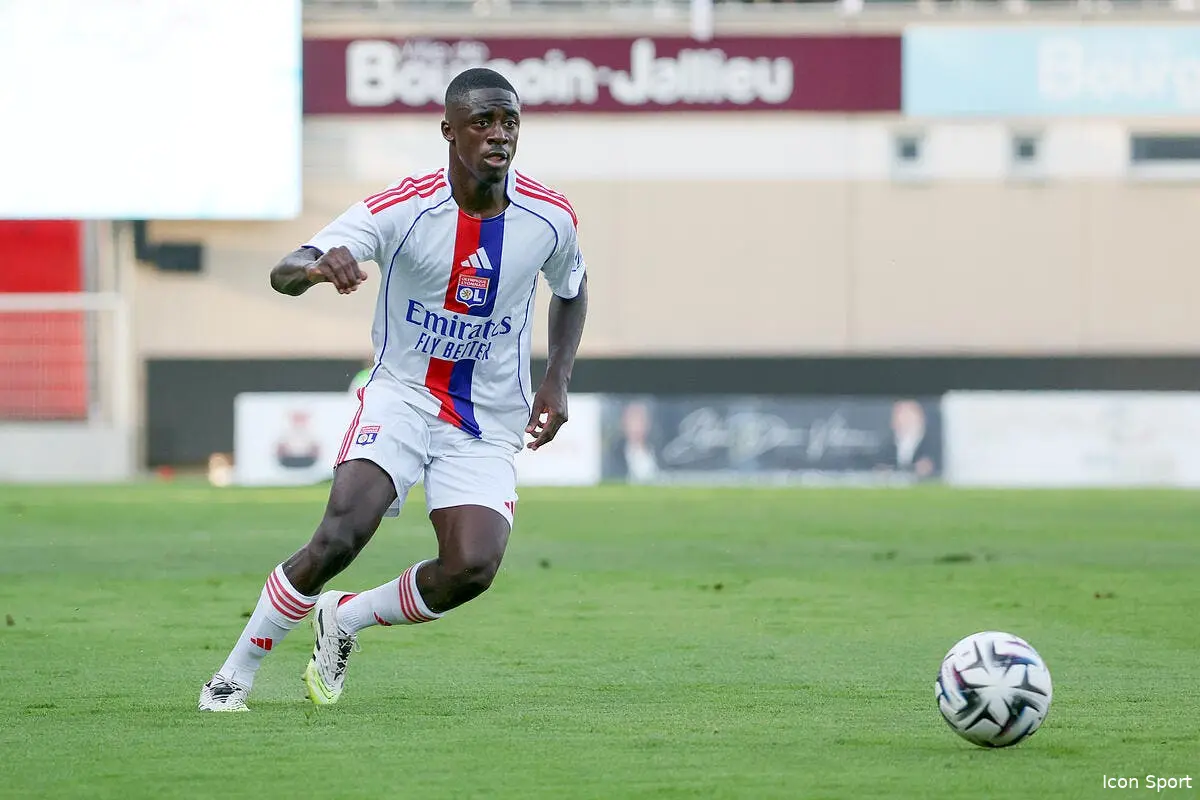 OL : Contre 7ME, ce défenseur accepte de quitter Lyon