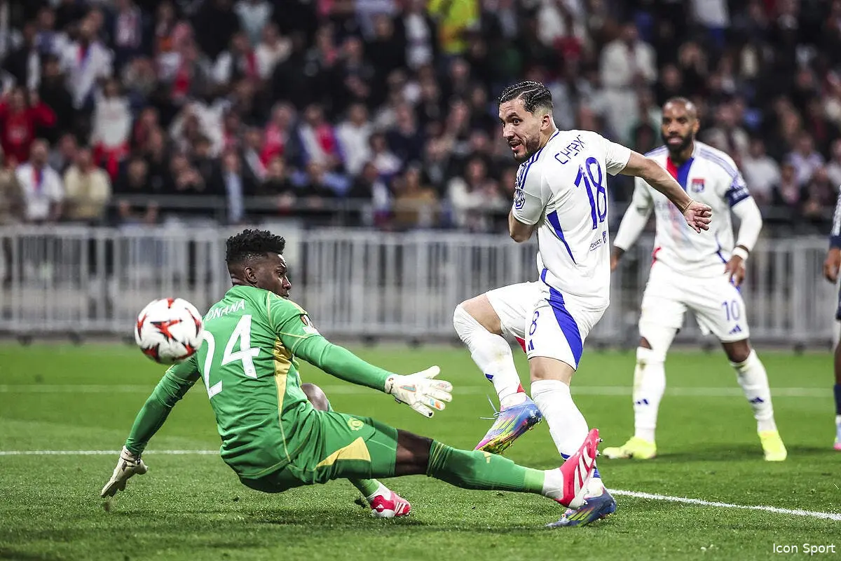 OL-MU : Rayan Cherki promet l'enfer à Manchester United