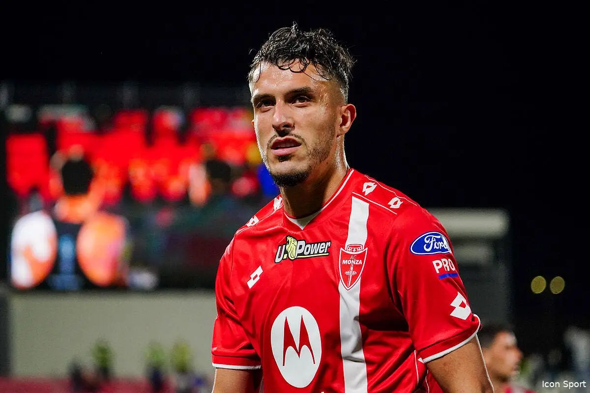 OL : Un attaquant portugais dans la cible de Lyon