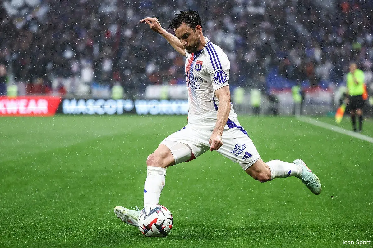 OL : Un Lyonnais discute avec la Roma, ce n'est pas Mikautadze