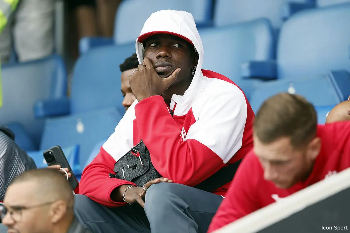 Paul Pogba crache sur le mercato de Manchester United