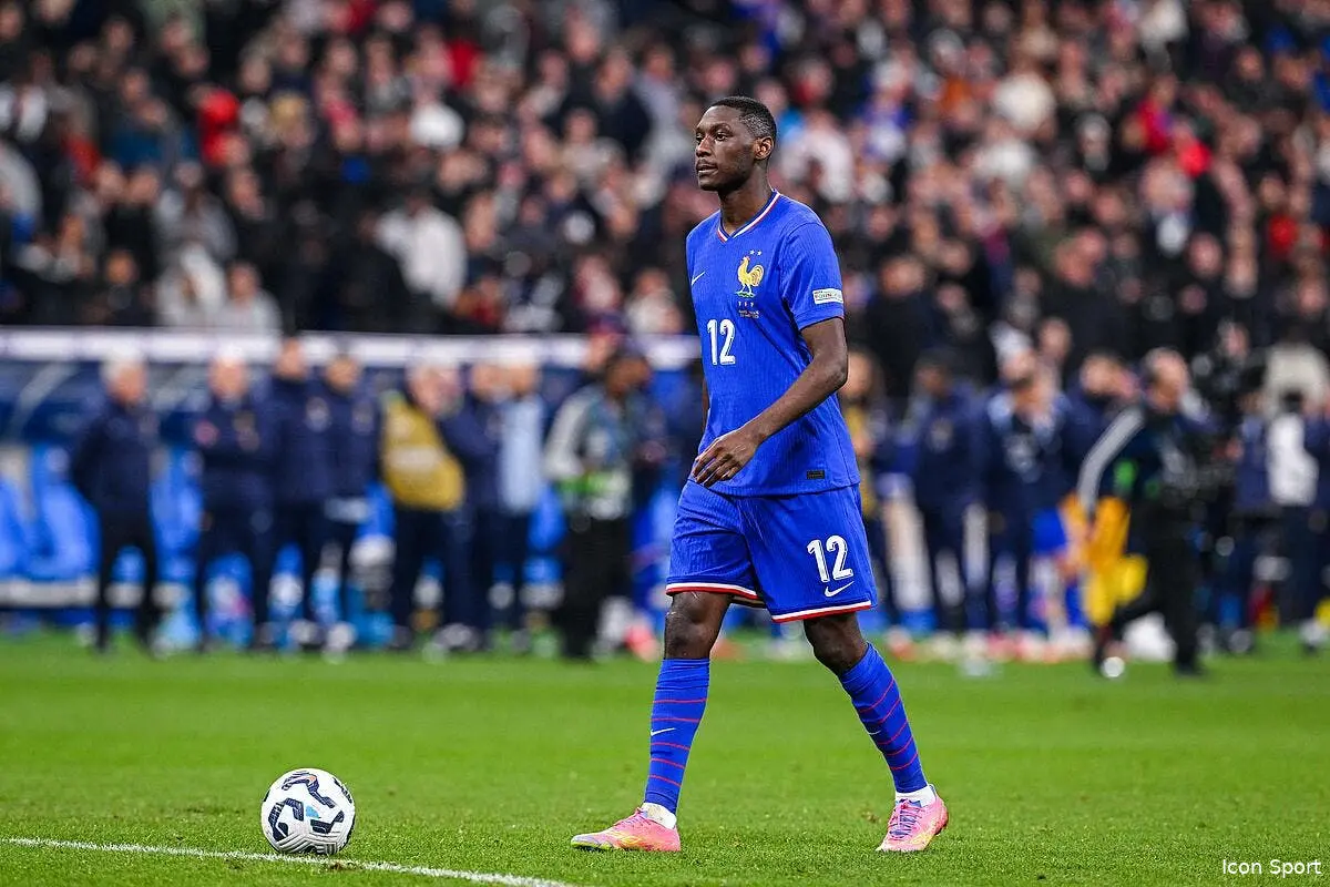 PSG : Kolo Muani, quel carton !