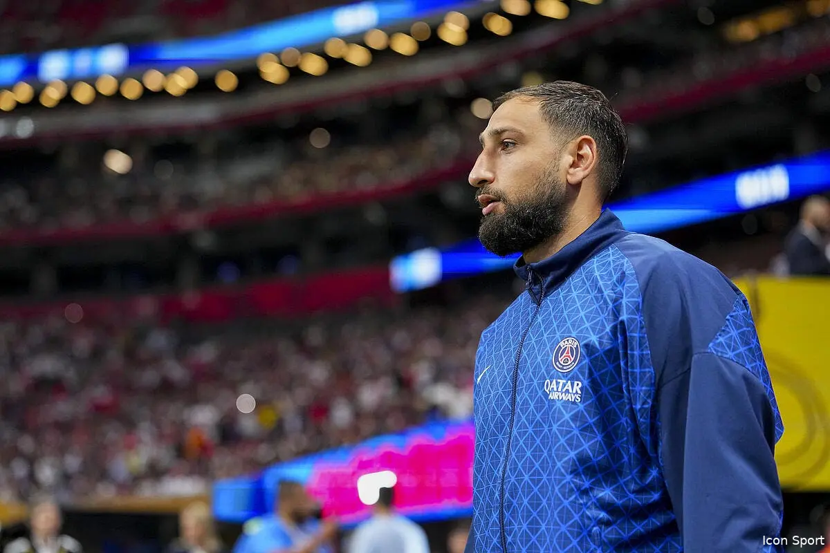 PSG : Neuer secoue brutalement Donnarumma