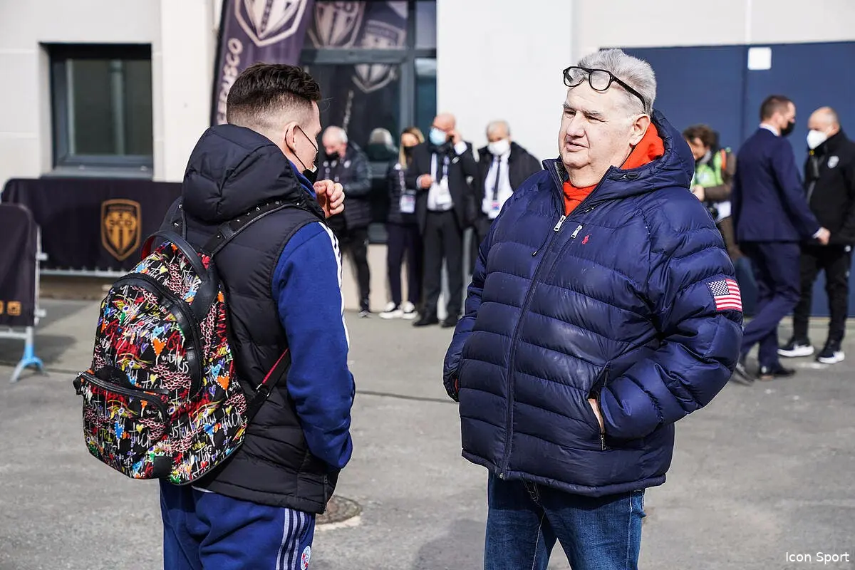 « Si vous êtes supporter du PSG et de gauche.... » : Pierre Ménès se lance