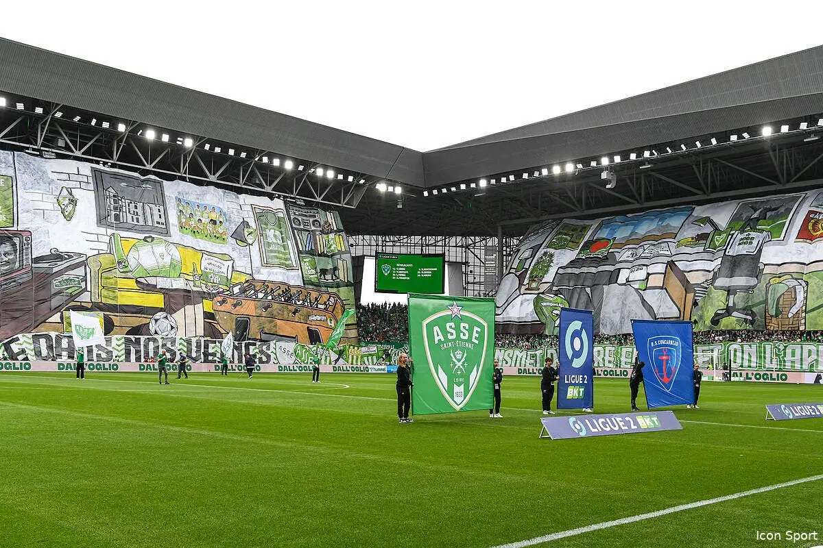 Un buteur de Premier League pose ses valises à l'ASSE