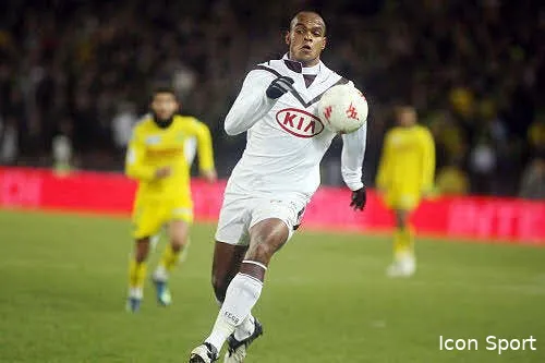 henrique pas la pour des passements de jambes 18455