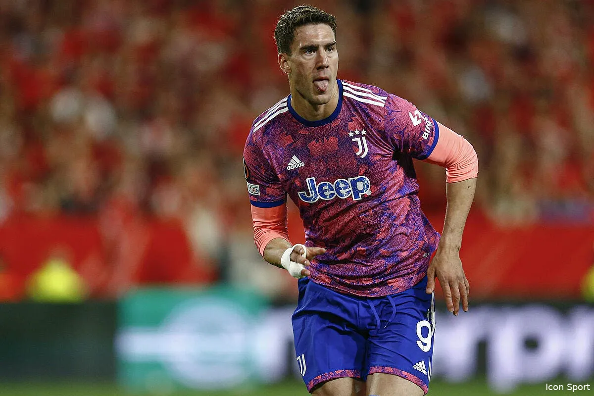 le psg pret a offrir 90 millions pour vlahovic icon ap 230518 065 362868