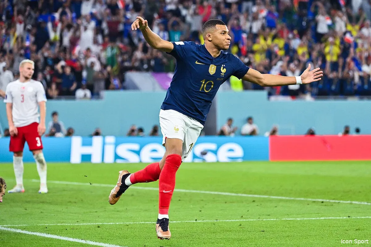 prosternez vous devant kylian mbappe le futur ballon d or icon dib 261122 10 185 354007