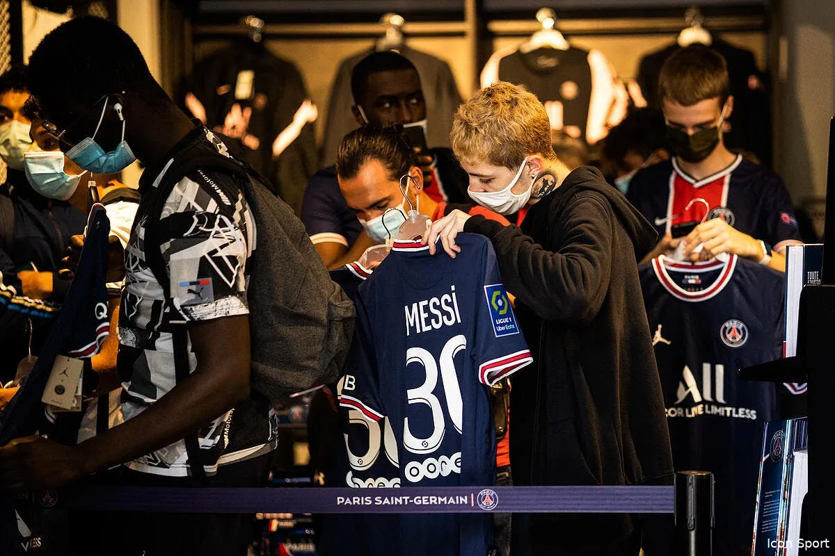 psg 140 euros le maillot de messi qui se goinfre icon 776411 008 323293