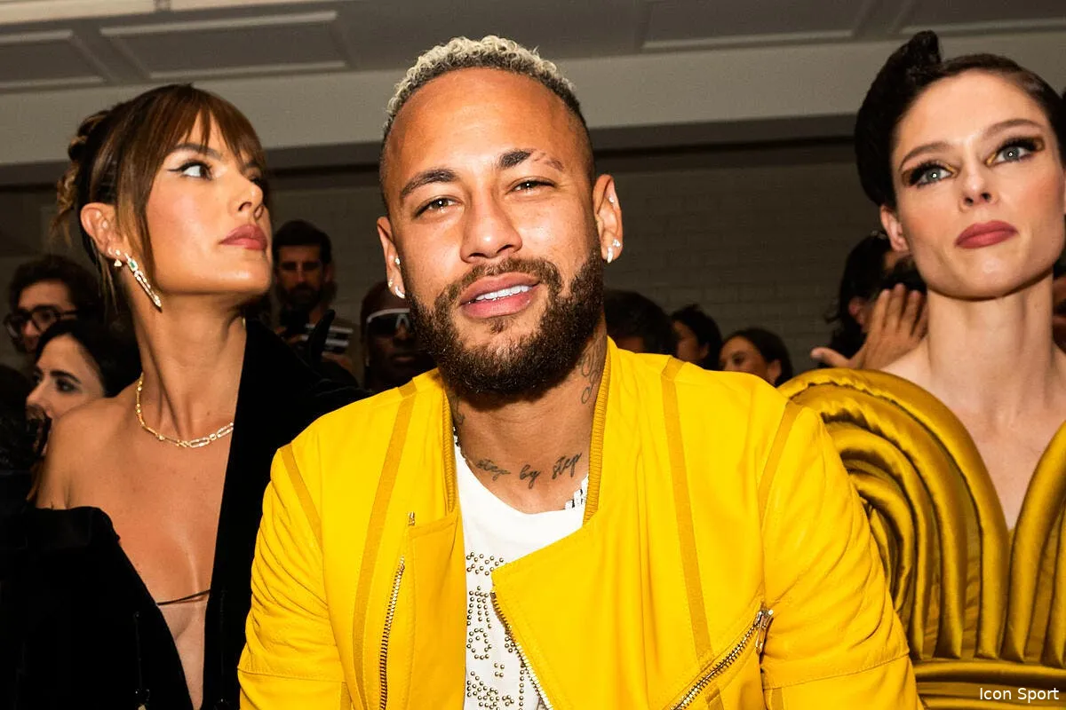 psg neymar fetard il va a la fashion week avec son avocat icon 299091653 345067