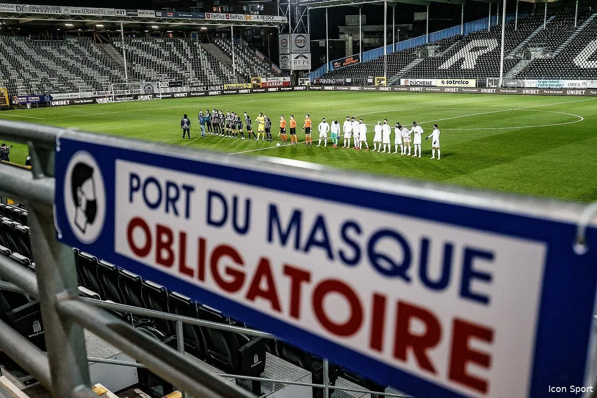 5 000 spectateurs dans les stades la mesure fait scandale icon 016731 0004 331145