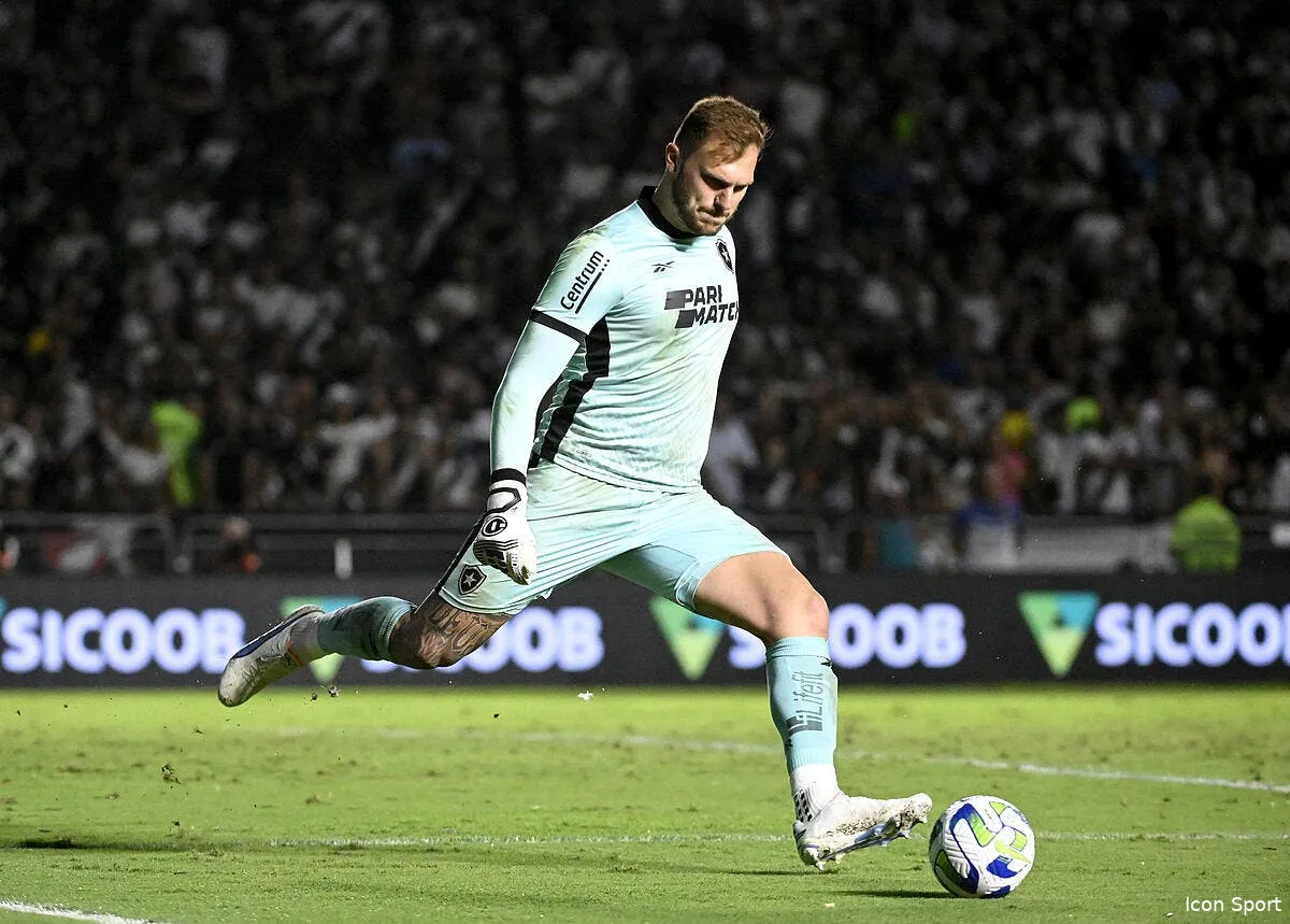 7 8 kilos de trop cette recrue de l ol le fait halluciner icon vasco da gama v botafogo 26 370703