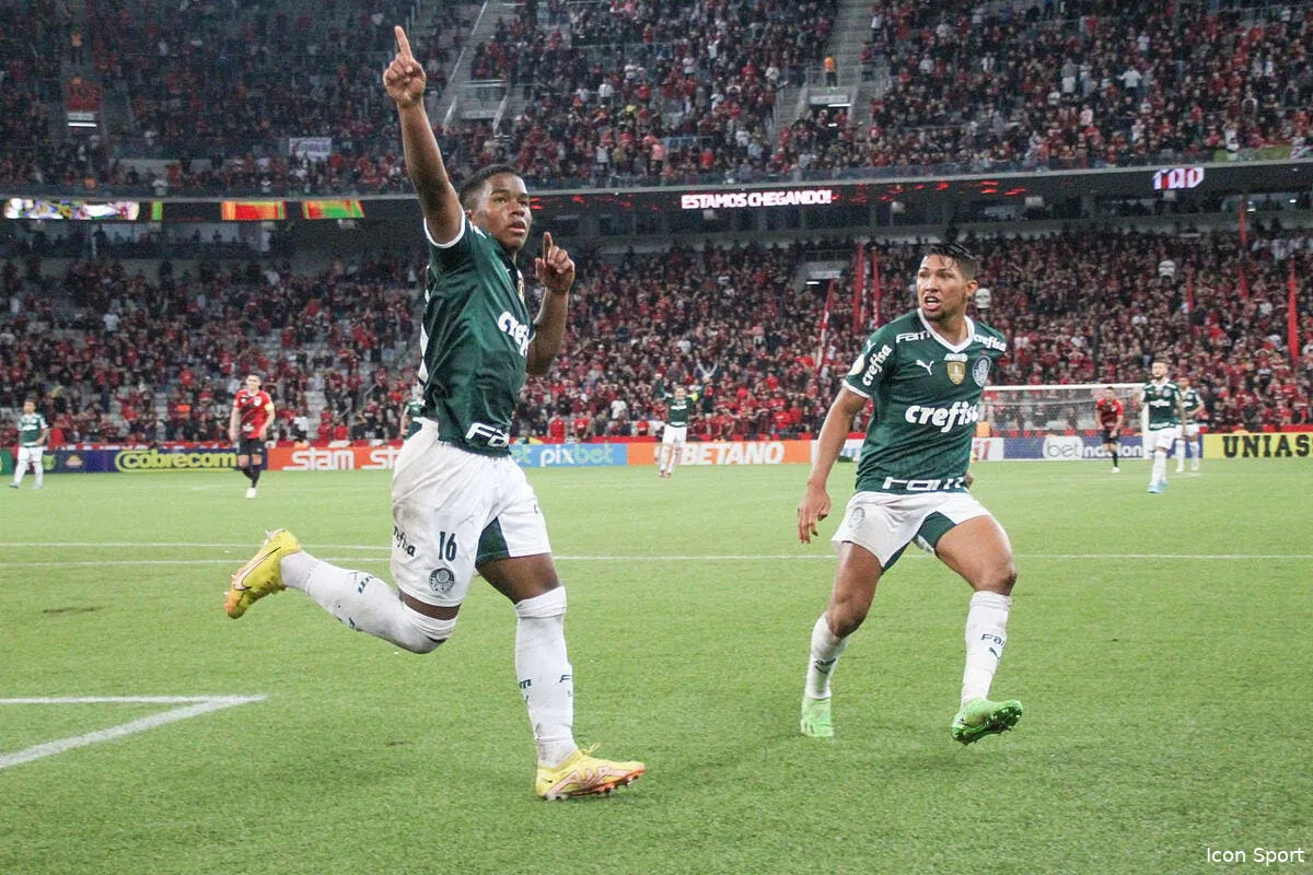 75 me pour deux cracks de palmeiras le plan xxl du psg icon tn220221025020 353806