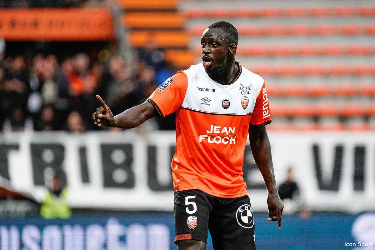a 1000 kms de son lieu d entrainement benjamin mendy reve de l om iconsport 225312 0041 378935