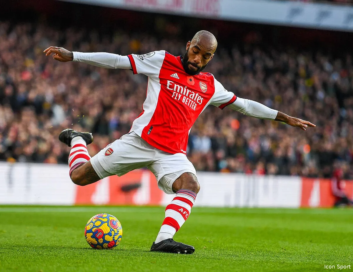 alexandre lacazette l ol defie l arabie saoudite icon fil arsenal watford 137 327717