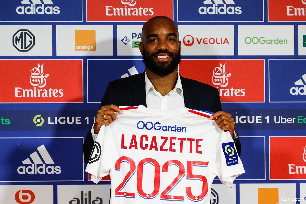 alexandre lacazette son retour remplit les caisses de l ol icon 25i1609 2 343619