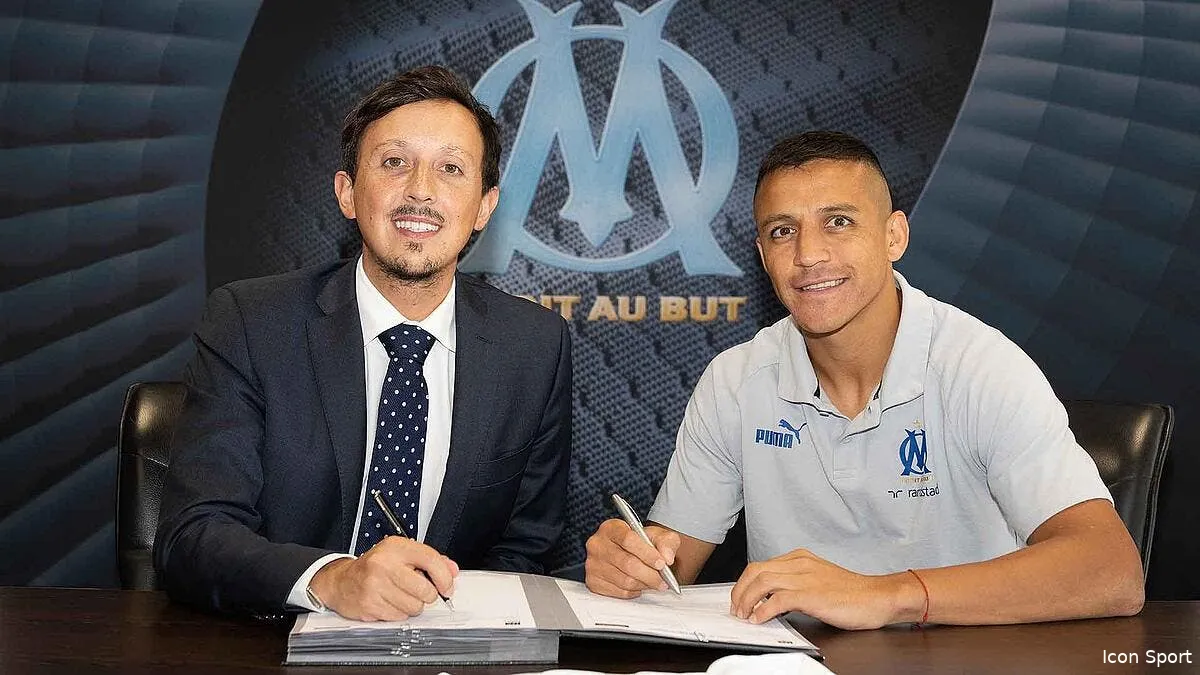 alexis sanchez est officiellement un joueur de l om 220810 sanchez pl 347603