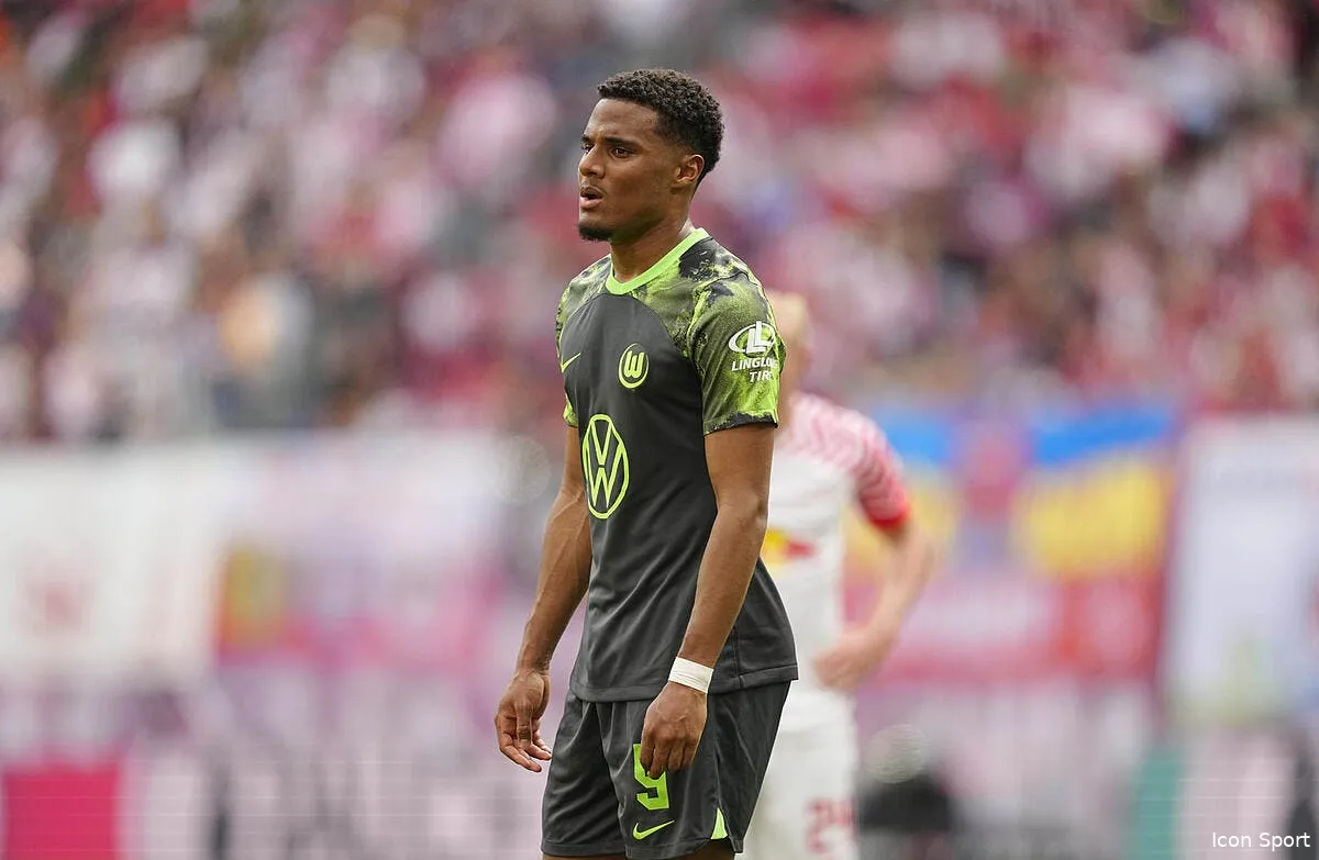 amin sarr quitte le loft de l ol et rejoint le hellas verone en pret iconsport 209206 0159 380390