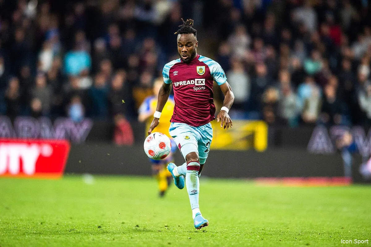 ang 21 me et cornet echappe a la d2 anglaise cornet 14 345715