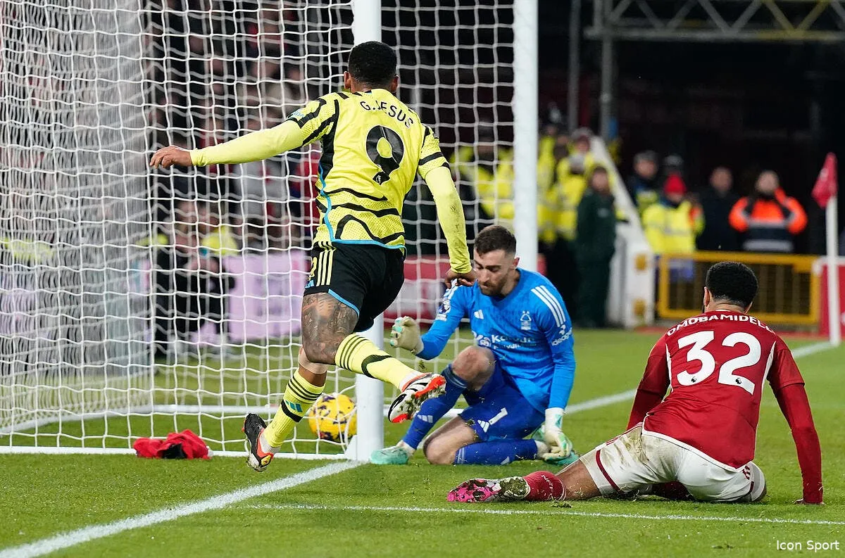 ang arsenal revient de forest avec les 3 points icon spi 013 ay notts forest arsenal 371287