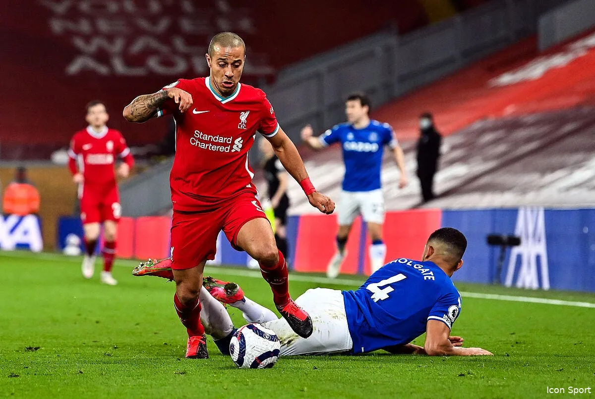 ang liverpool aux fraises pierre menes est sidere icon 58194740 307525