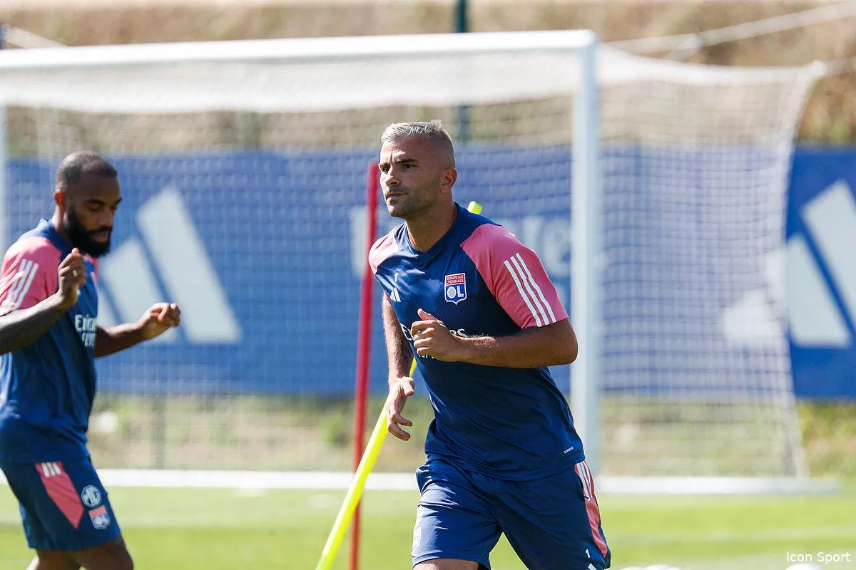 anthony lopes previent les jeunes l ol passe avant tout icon 25i2123 362852