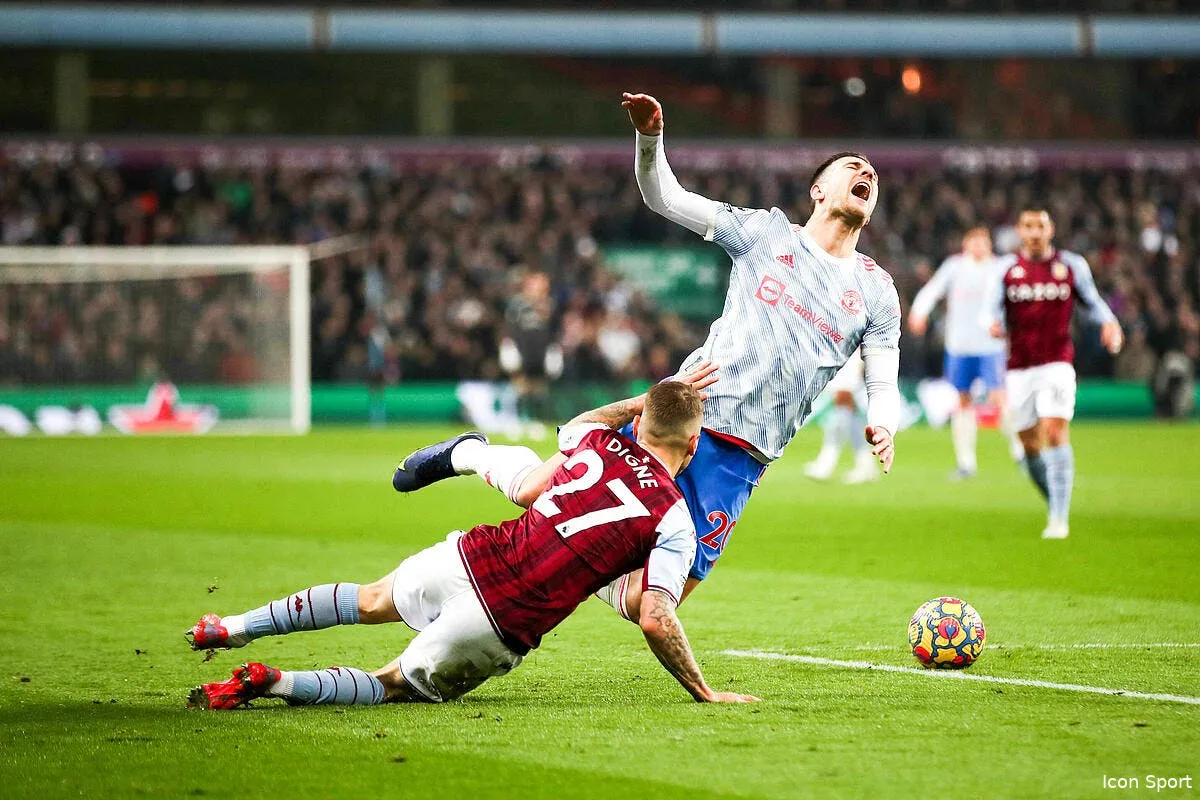 aston villa et coutinho contrarient man utd icon 021412 0023 332513