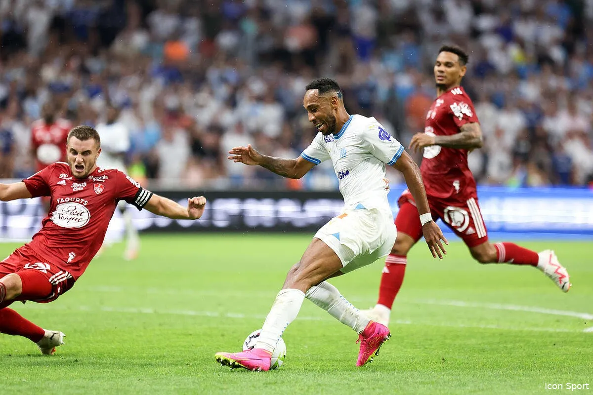 aubameyang a la place de sanchez l om va tomber de haut icon fid 1864 364802