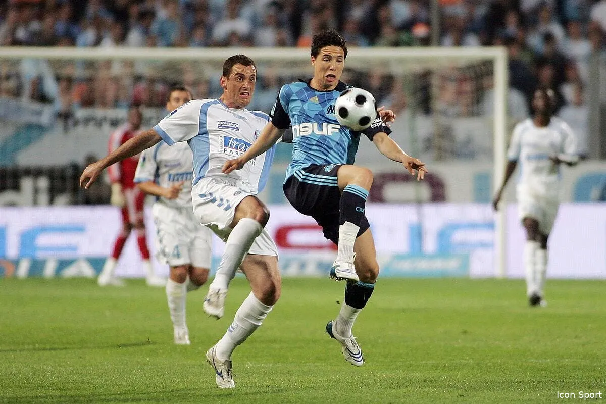 aulas a tout tente il refuse de trahir l om pour l ol icon rep170508 02 01 359105