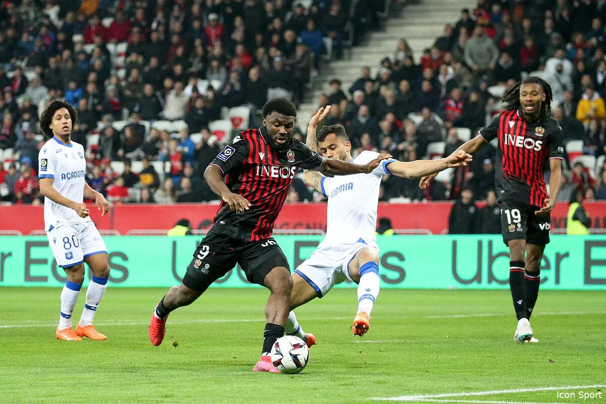 auxerre freine aussi le nice de digard icon b28y1250 357692