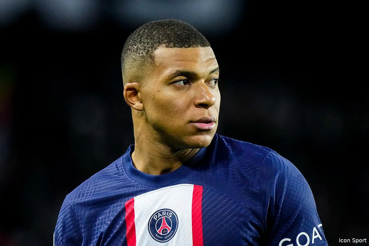 ballon d or pas de top 5 pas de ceremonie pour mbappe icon 11102022 dsc0136 352286