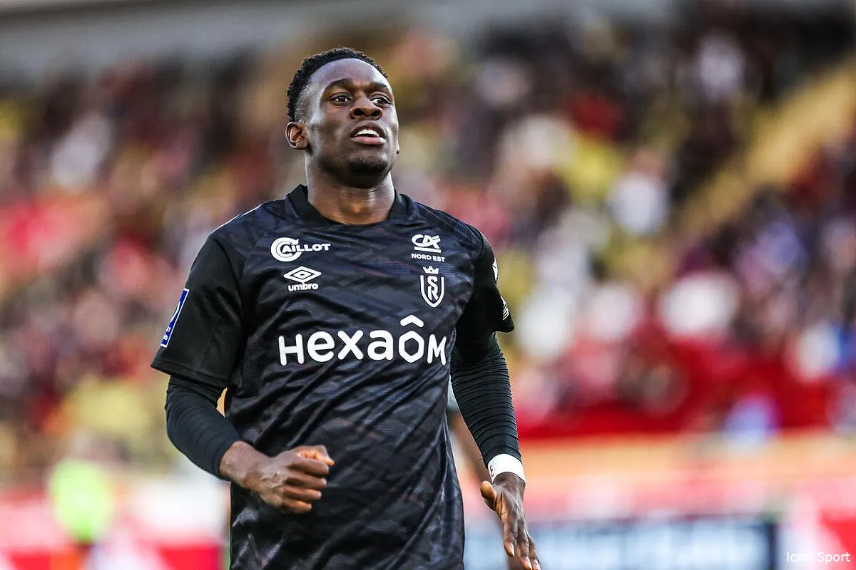 balogun a l om il refuse et milite pour vitinha icon fid 4405 358104