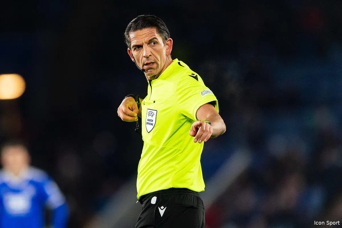barcelone aide l arbitre de la remontada pour benfica kiev icon 007634 0102 329627