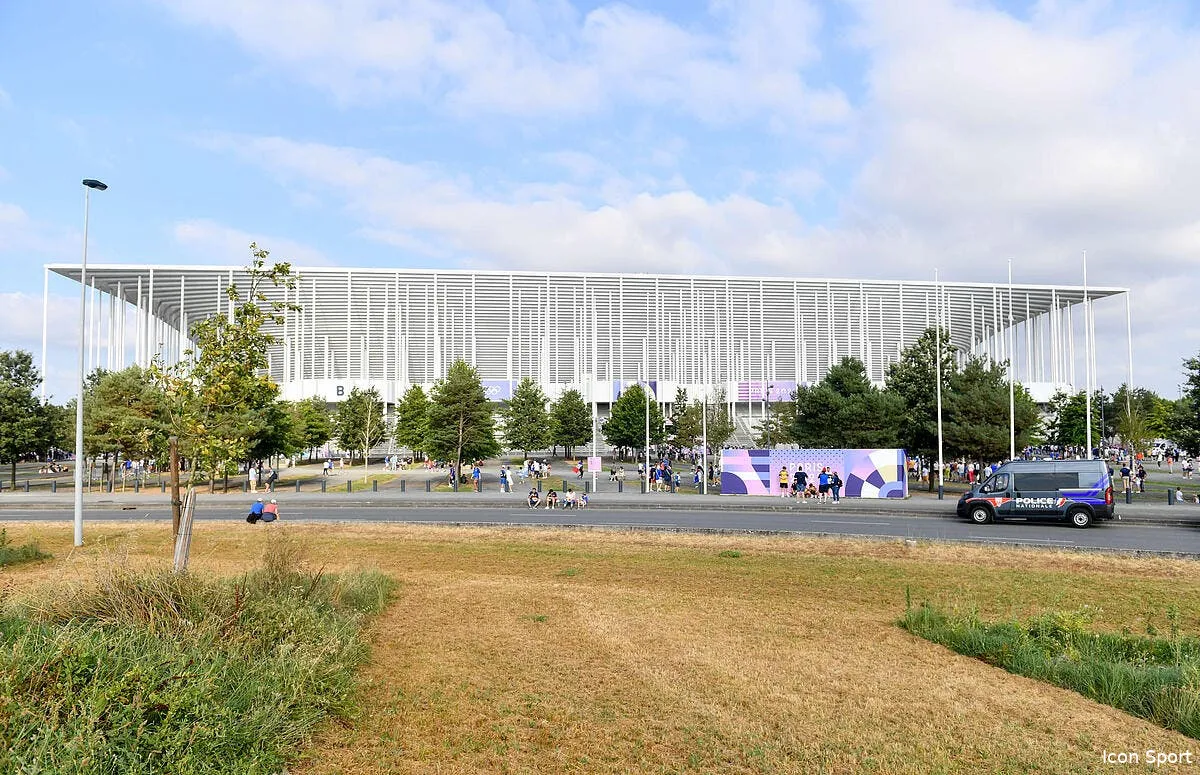 bordeaux jouera a huis clos pour son premier match en n2 iconsport 235919 0440 1 380448