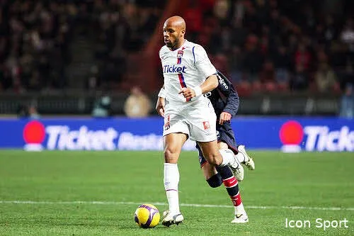 boumsong mettre le bleu de chauffe 13027