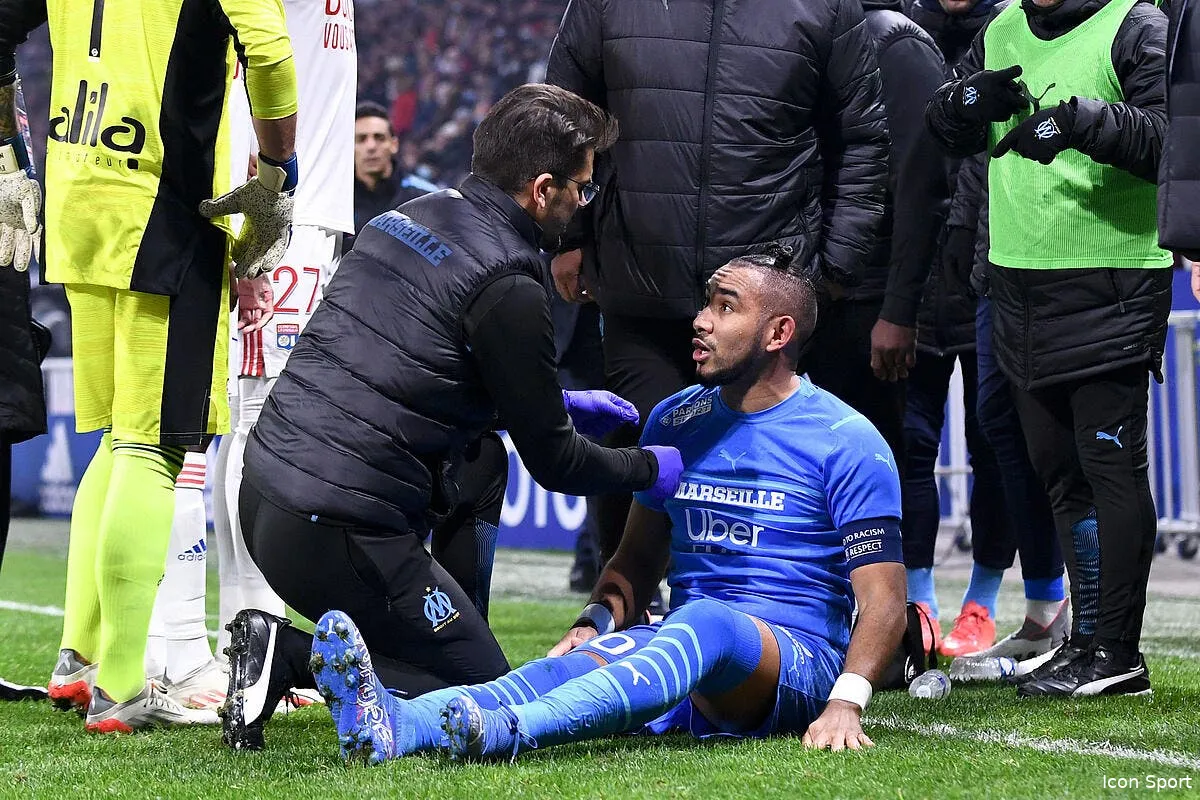 bras tendus insultes et alcool lyon doit faire le menage icon pl2 9762 328587