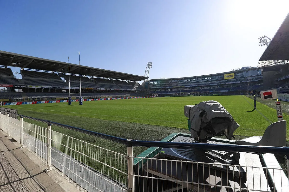 cdf espaly psg a guichets fermes en une heure iconsport 243399 0003 385963