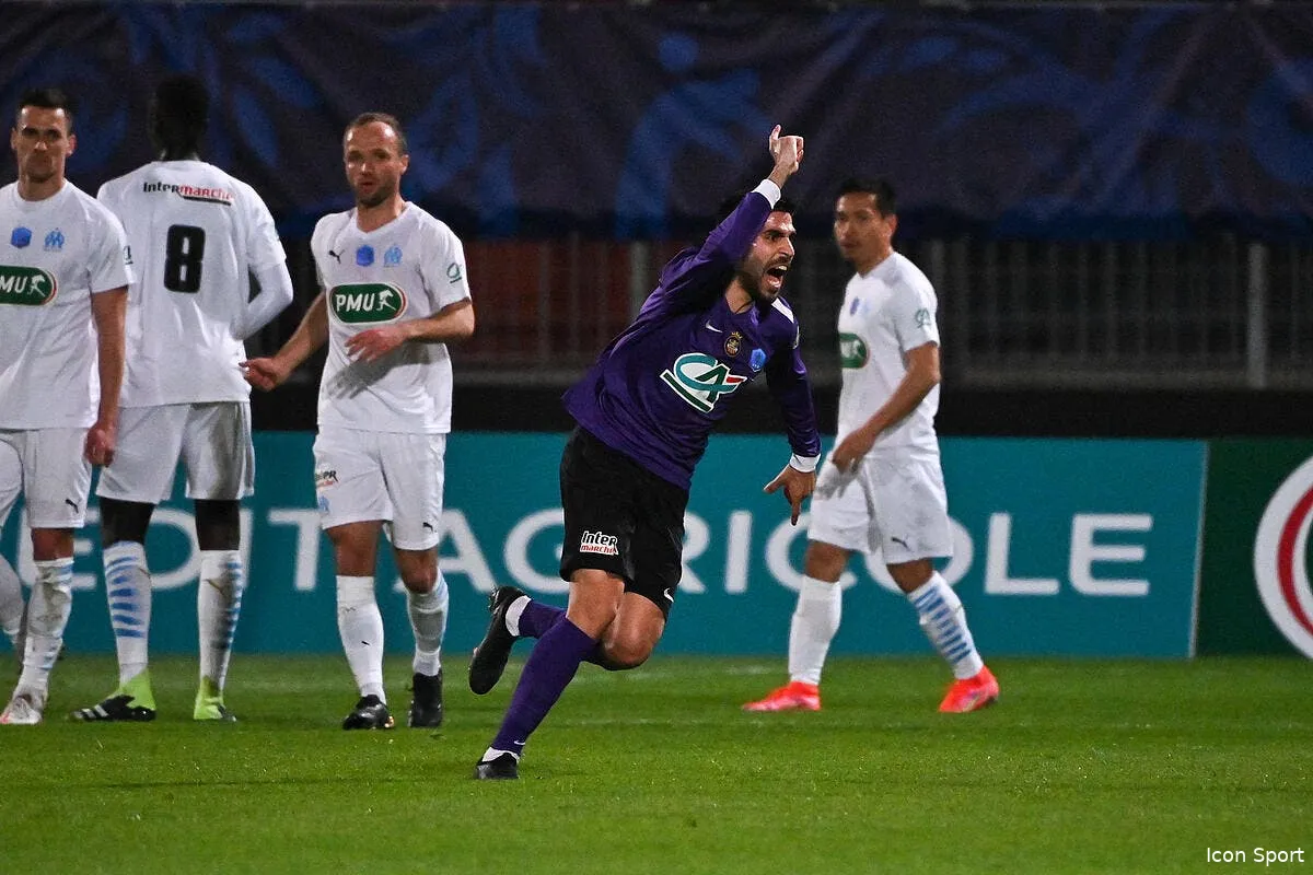 cdf l om elimine par le canet c est la honte icon adi 0409 308587