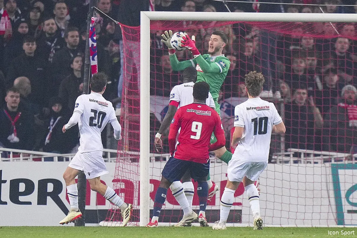 cdf le gardien de dunkerque marque et elimine lille video iconsport 251375 0076 387983