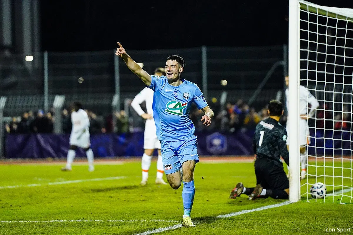 cdf montpellier coule au puy foot iconsport 247694 0100 385726