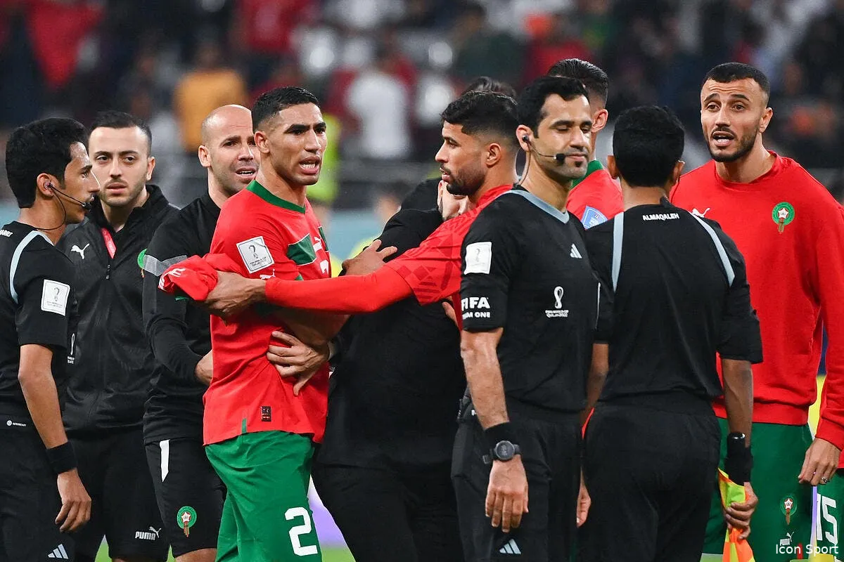 cdm hakimi a violemment agresse gianni infantino icon dib 171222 10 47 354787