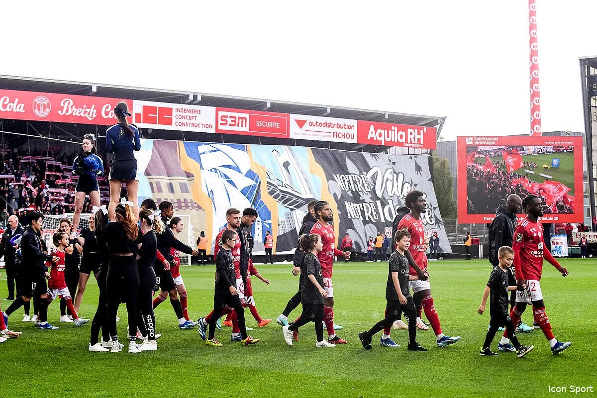 ce joueur du psg qui a marque brest ce n est pas mbappe icon pl2 0053 371137