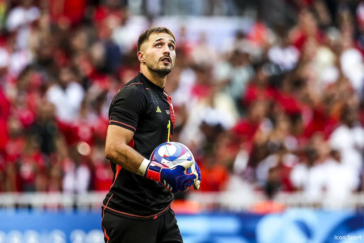 cet enorme cadeau au psg rend malade le barca iconsport 236223 0291 381697