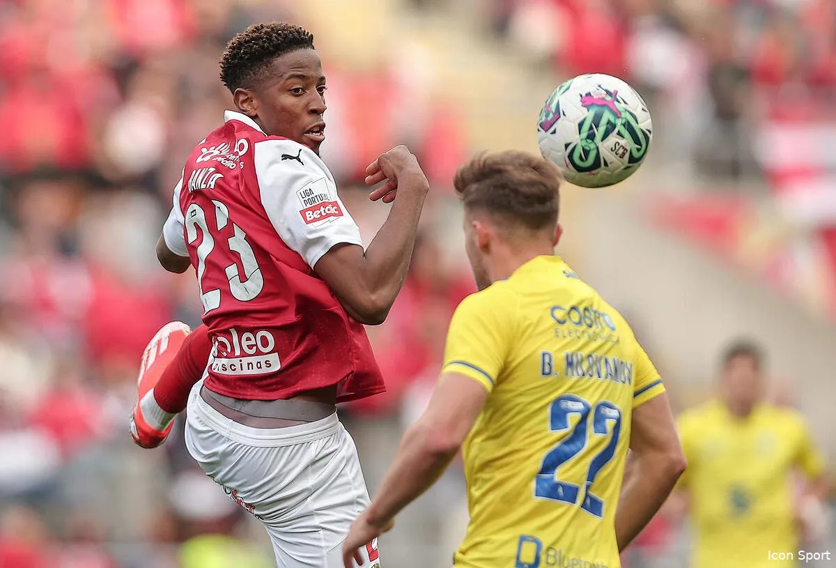 cible par l om il a trouve un club plus riche iconsport 206627 0017 376972