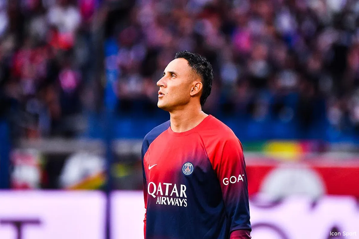 coup dur pour le psg navas reste icon ruh 120823 11 06 364546