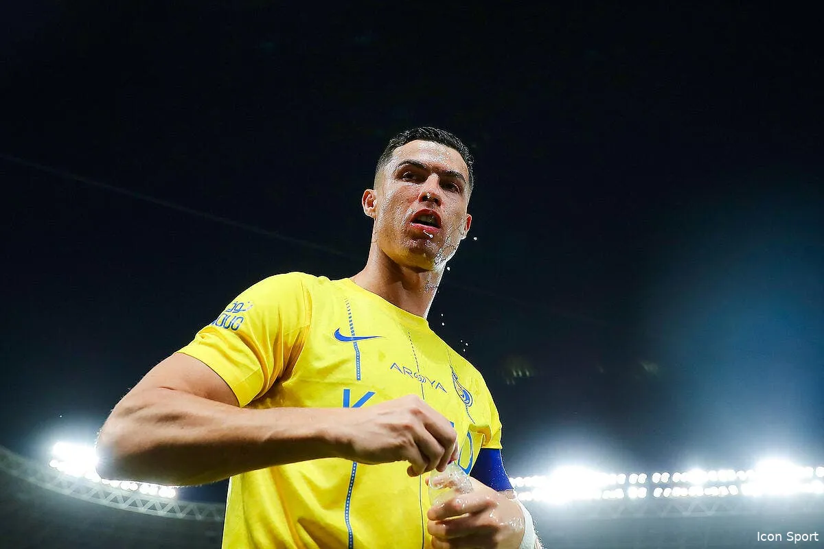 cr7 hue quelqu un va se faire virer icon mb al nassr abha 045 367281