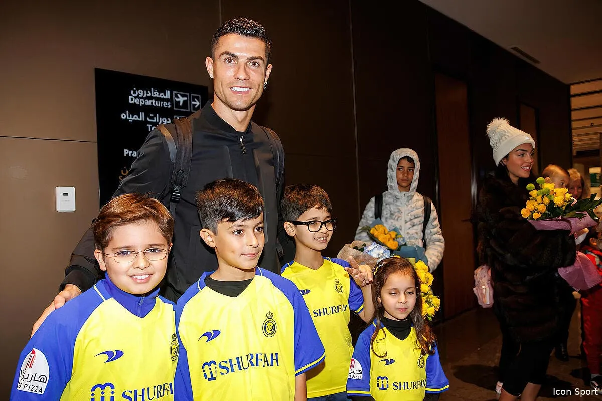 cr7 va developper le foot partout rothen l applaudit icon icon 837096 002 355384