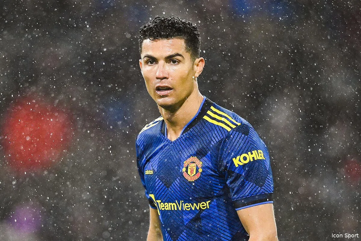 cristiano ronaldo en crise manchester united en alerte icon sipausa 37402637 334367