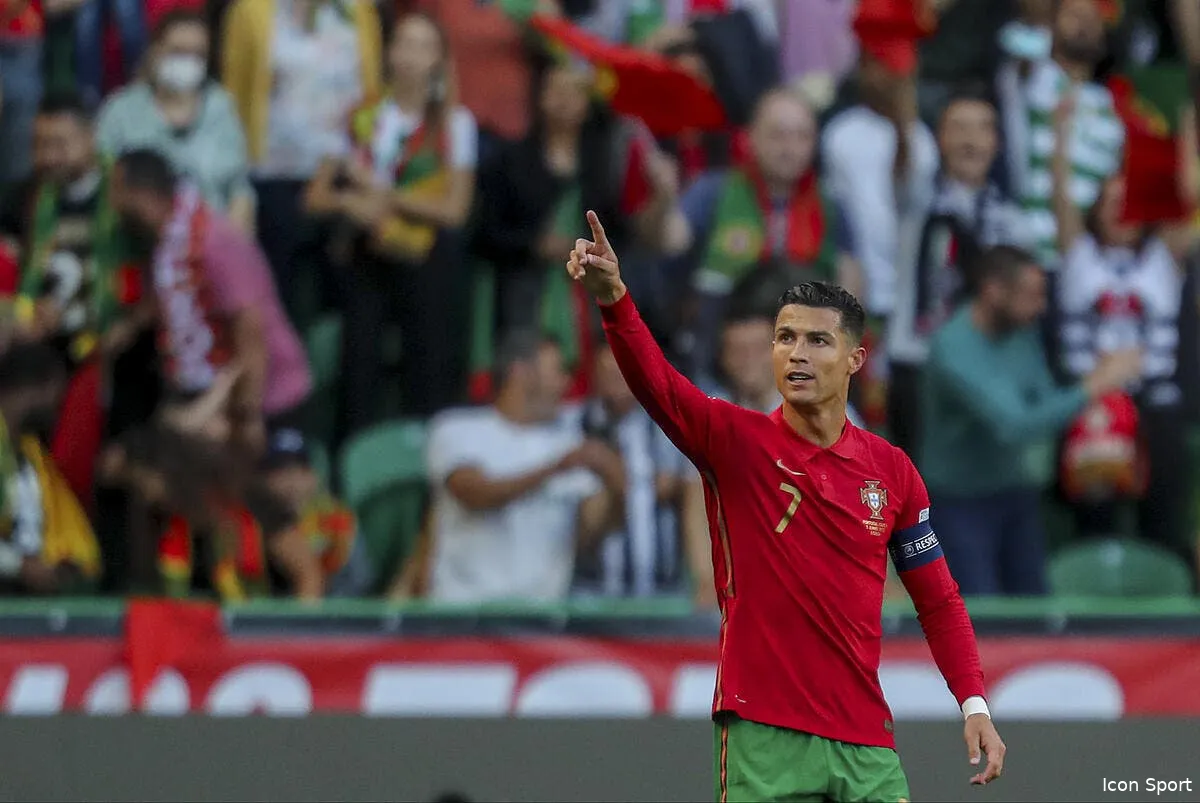 cristiano ronaldo flippe de voir messi cartonner au psg icon ci sports 20220605 43908837 345931