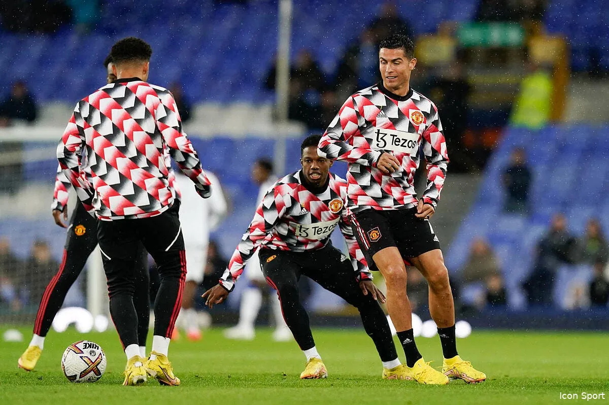 cristiano ronaldo marque son 700e but en club icon spi 011 ay eve man utd 352161